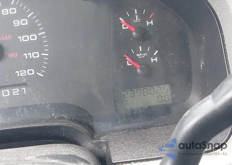 2004 Ford F-150 Stx/Xl/Xlt z USA, uszkodzony, nr VIN 1FTRX14W44NC09922